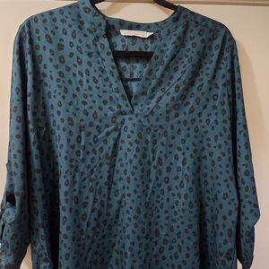 Lush Leopard print blouse green and black